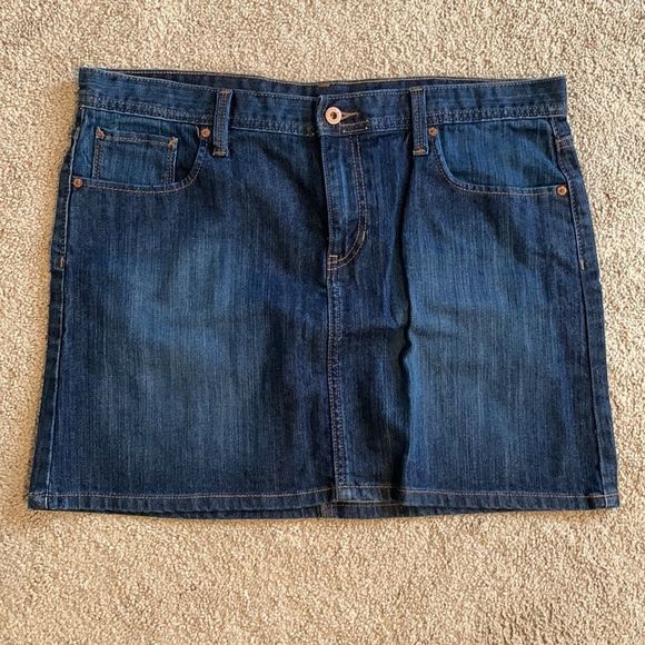 Vintage GAP Embroidered Fleur de Lis Denim Mini Skirt Sz 14 - Picture 2 of 6